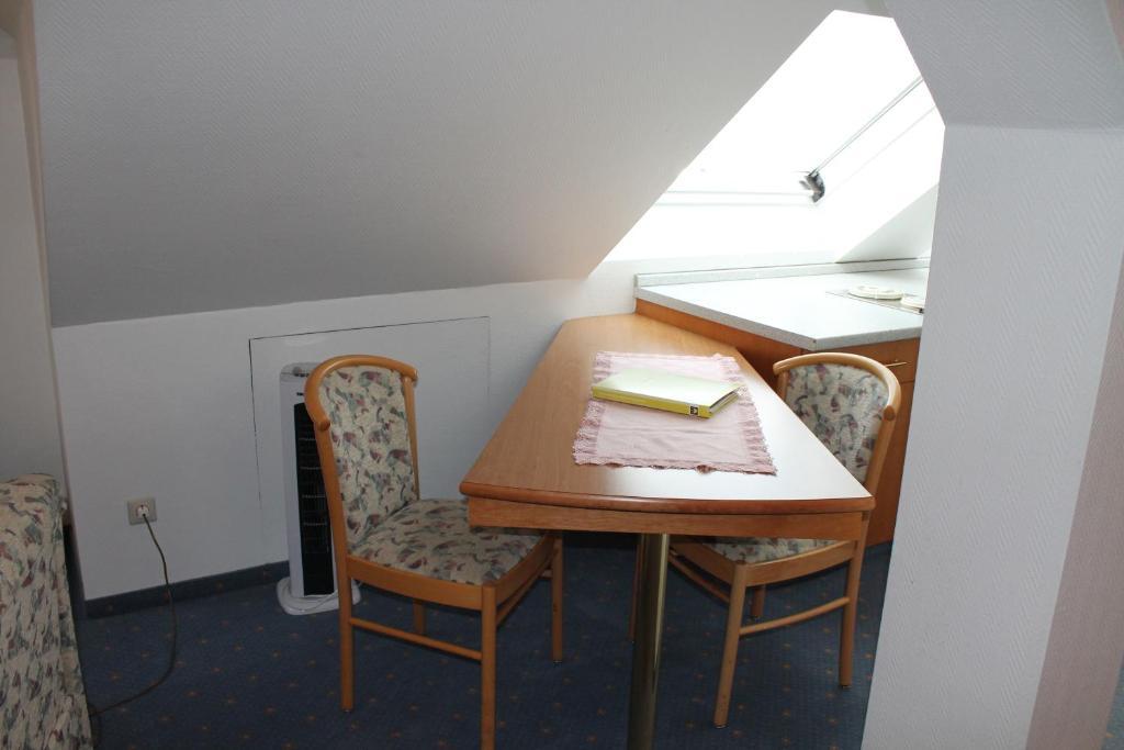 Hotel Luga Norimberk Pokoj fotografie